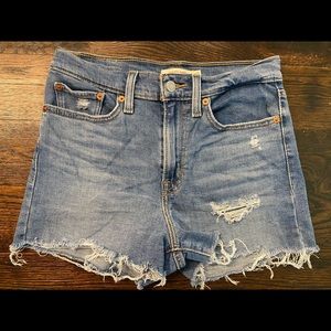 Levi’s Women Shorts
